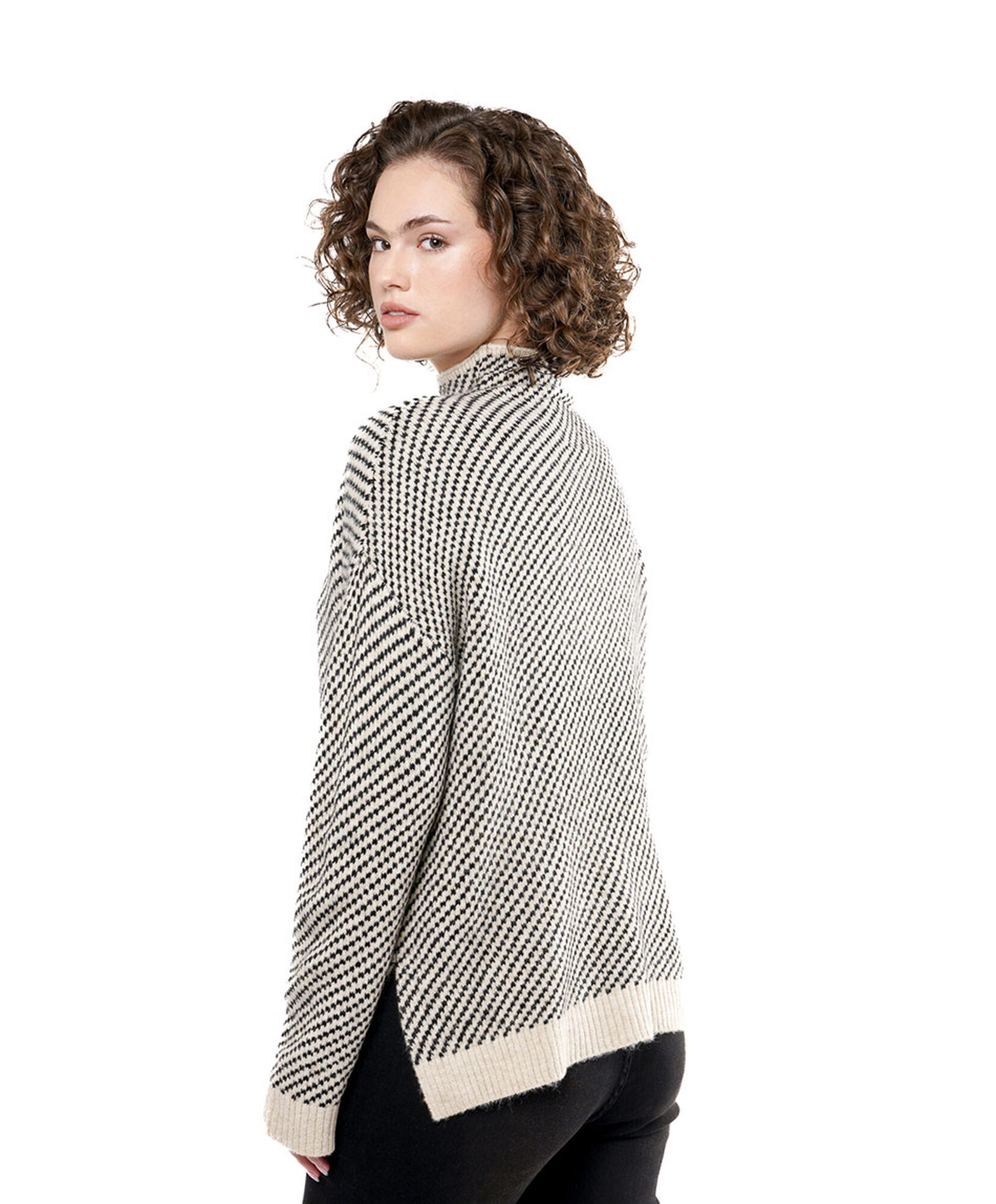 Sweater mujer bicolor cuello alto 5 Sweater mujer bicolor cuello alto