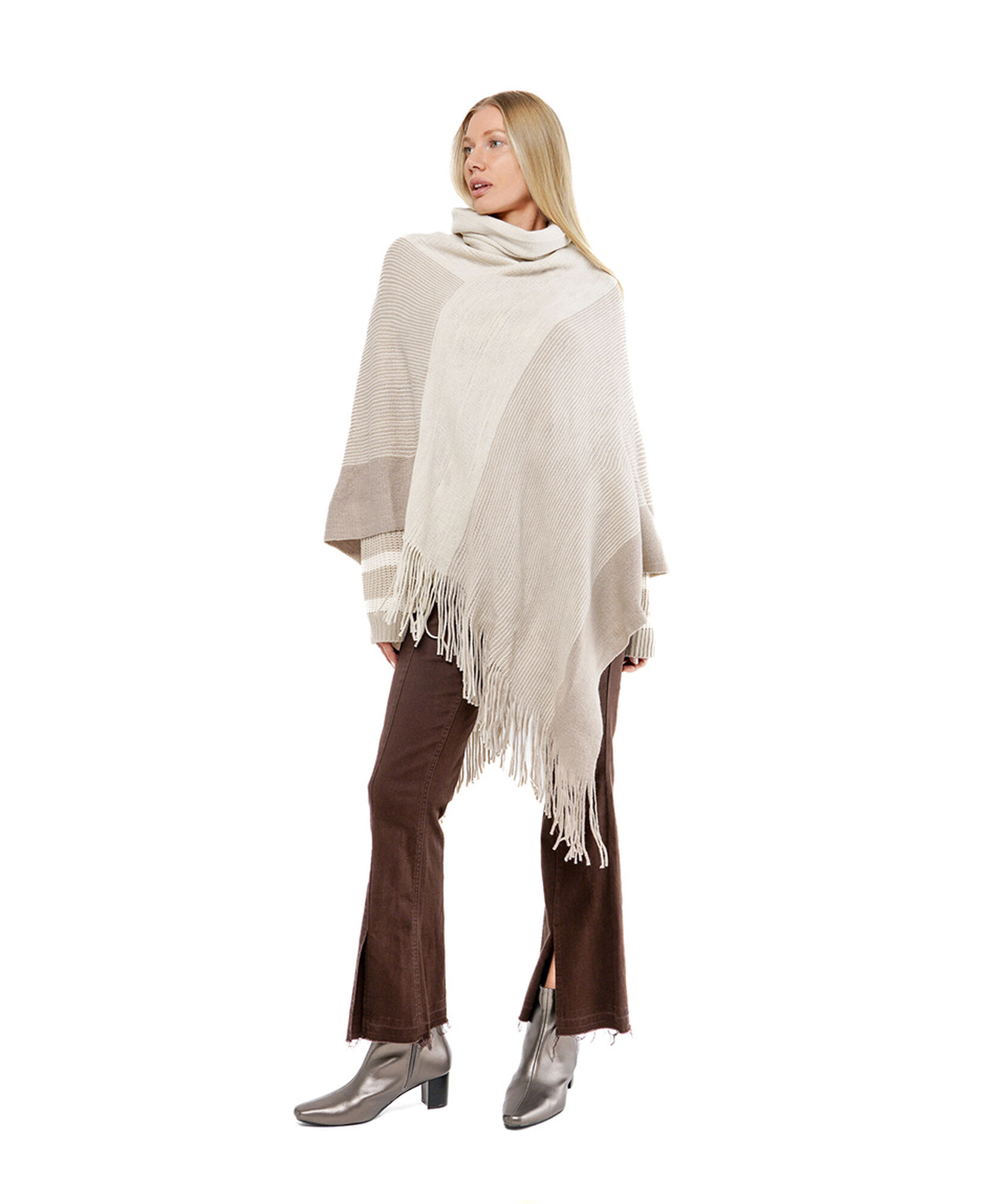 Poncho mujer bicolor flecos 