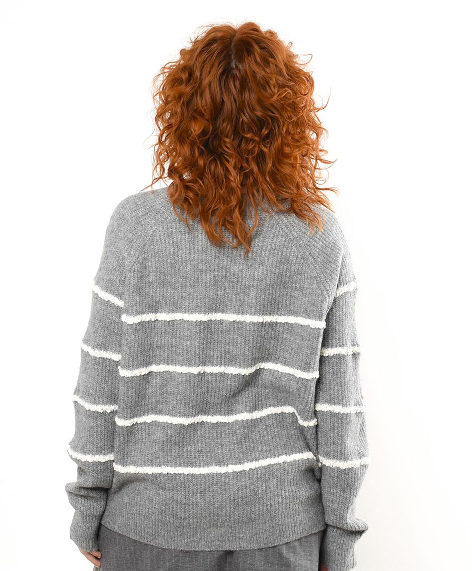Sweater mujer líneas detalle hombro 5 Sweater mujer líneas detalle hombro